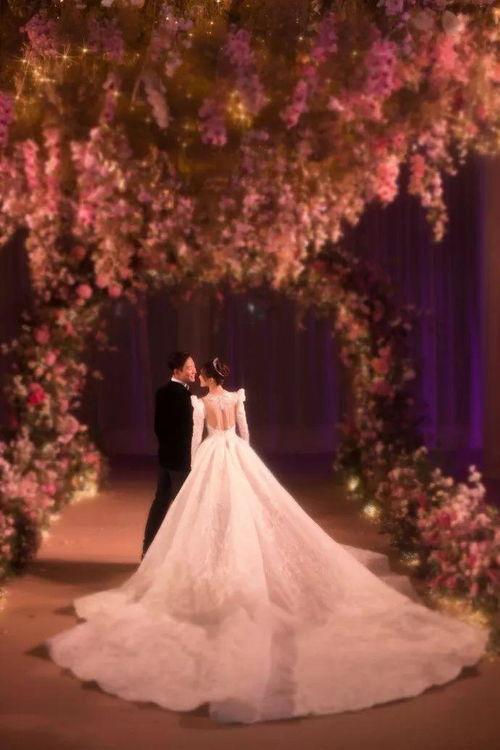 娱乐吃瓜酱婚纱,揭秘明星们的浪漫婚典瞬间